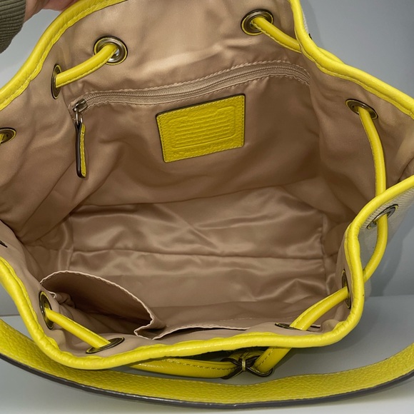 Coach Avery Chartreuse Drawstring Hobo - Picture 3 of 15